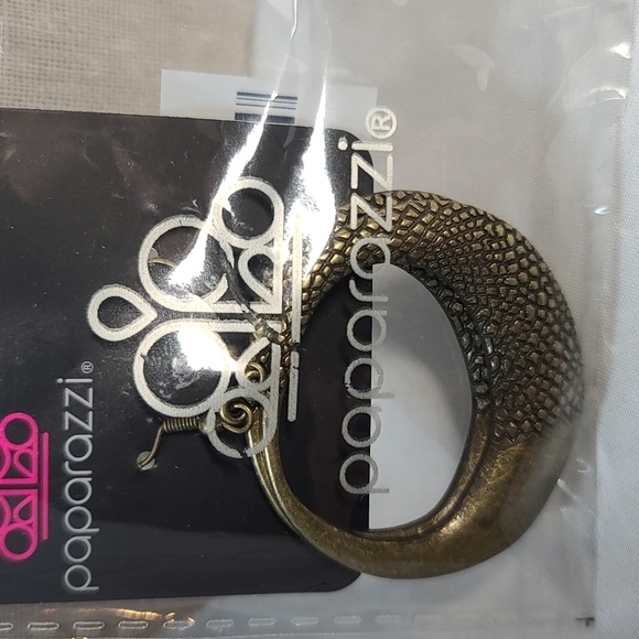 Brass Downtown Jungle Fishhook Fashion Fix Item Limited Textured - Picture 2 of 3